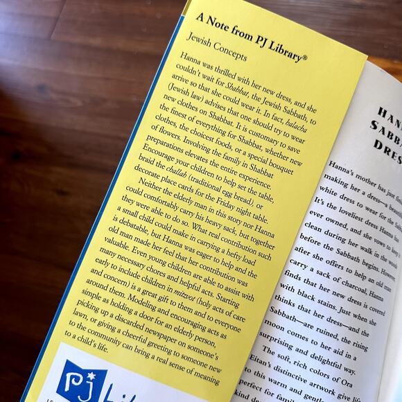 Vintage 1996 PJ Library Hanna's Sabbath Dress Jewish Paperback Book - Picture 2 of 9